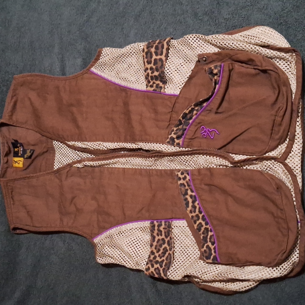 Sports vest